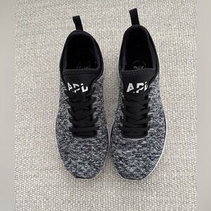 APL Techloom Phantom Women’s Grid-Pattern Slip-on Grey&Black Athletic Shoe-Sz.8